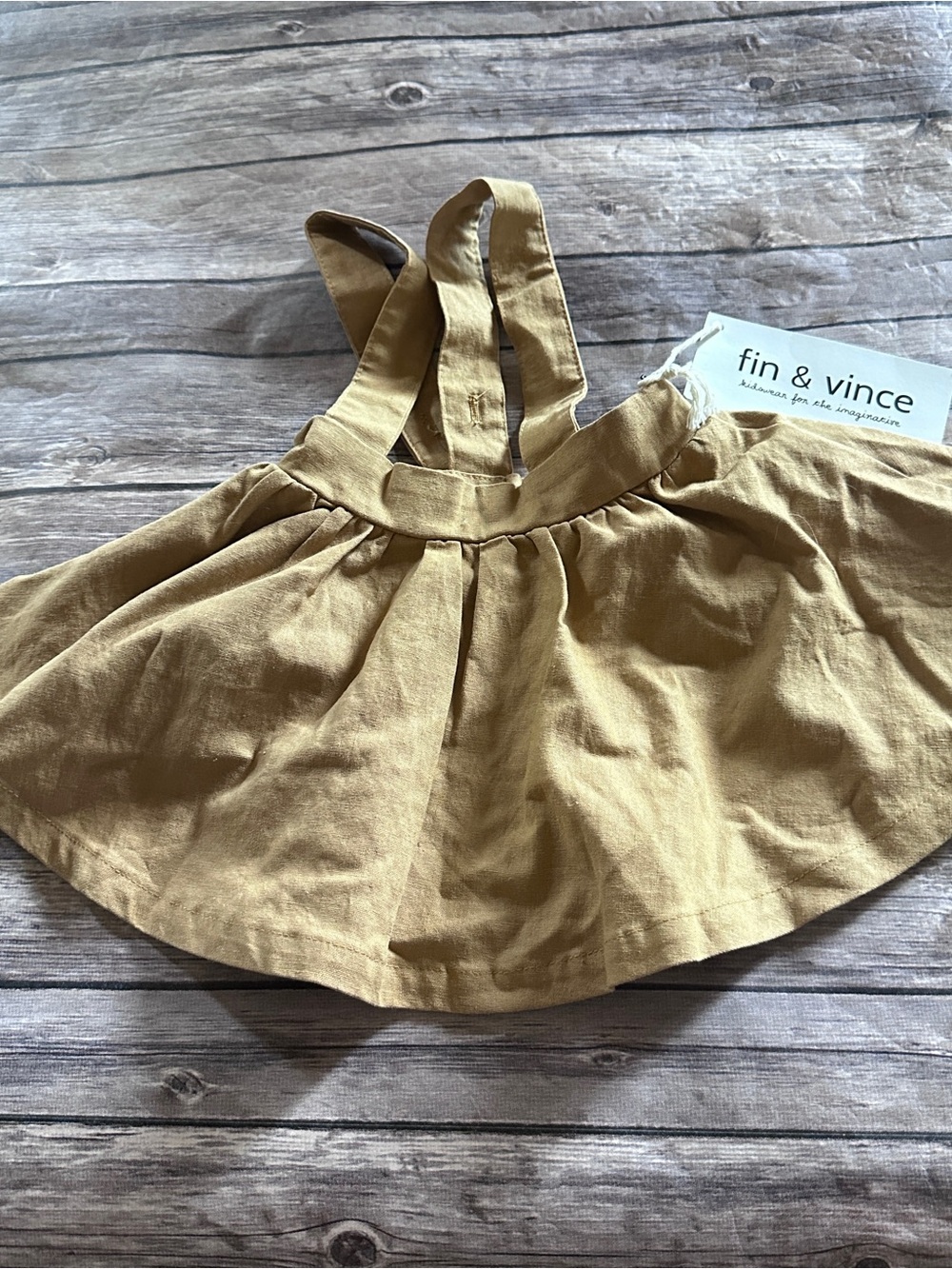 Fin & Vince tan suspender skirt nwt 6/12